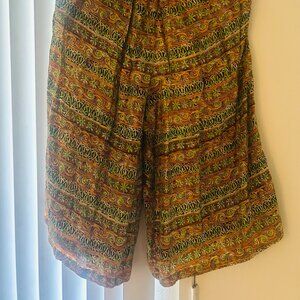 Beautiful vintage silk100% pants